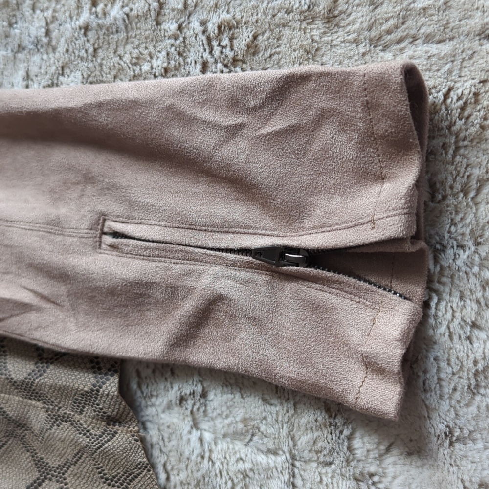 Mystree Light Brown Asymmetrical Zip Faux Suede Blazer Style Jacket Size L NWT - Picture 2 of 7